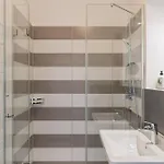 Apartamento Westside Arthotel 206 4*
